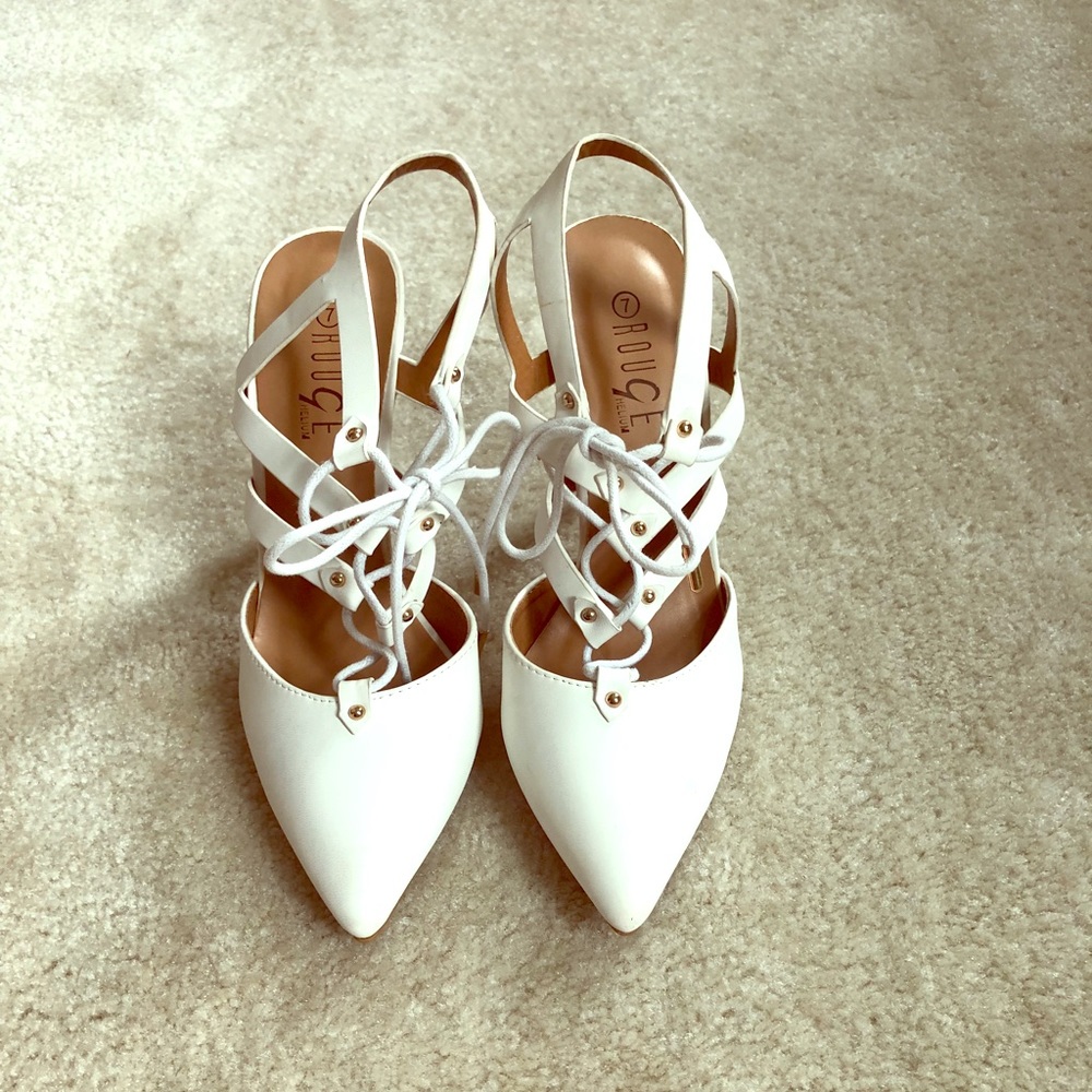 Size 7 rouge helium heels